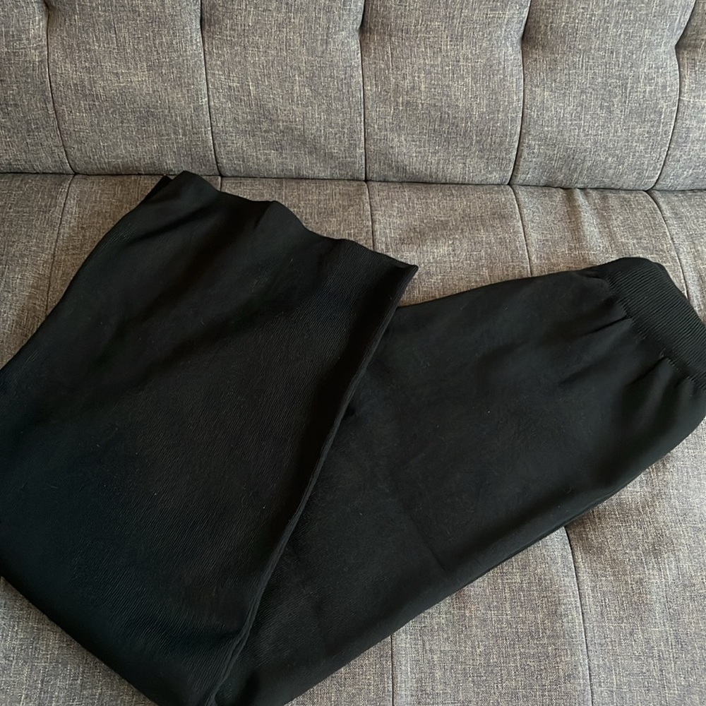 Relaxed Knit Pant One Size - Picture 3 of 4